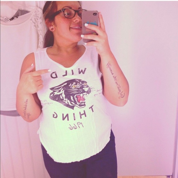 Nice to meet you🖖My name is Bri 💁🏻‍♀️ - Picture 7 of 7